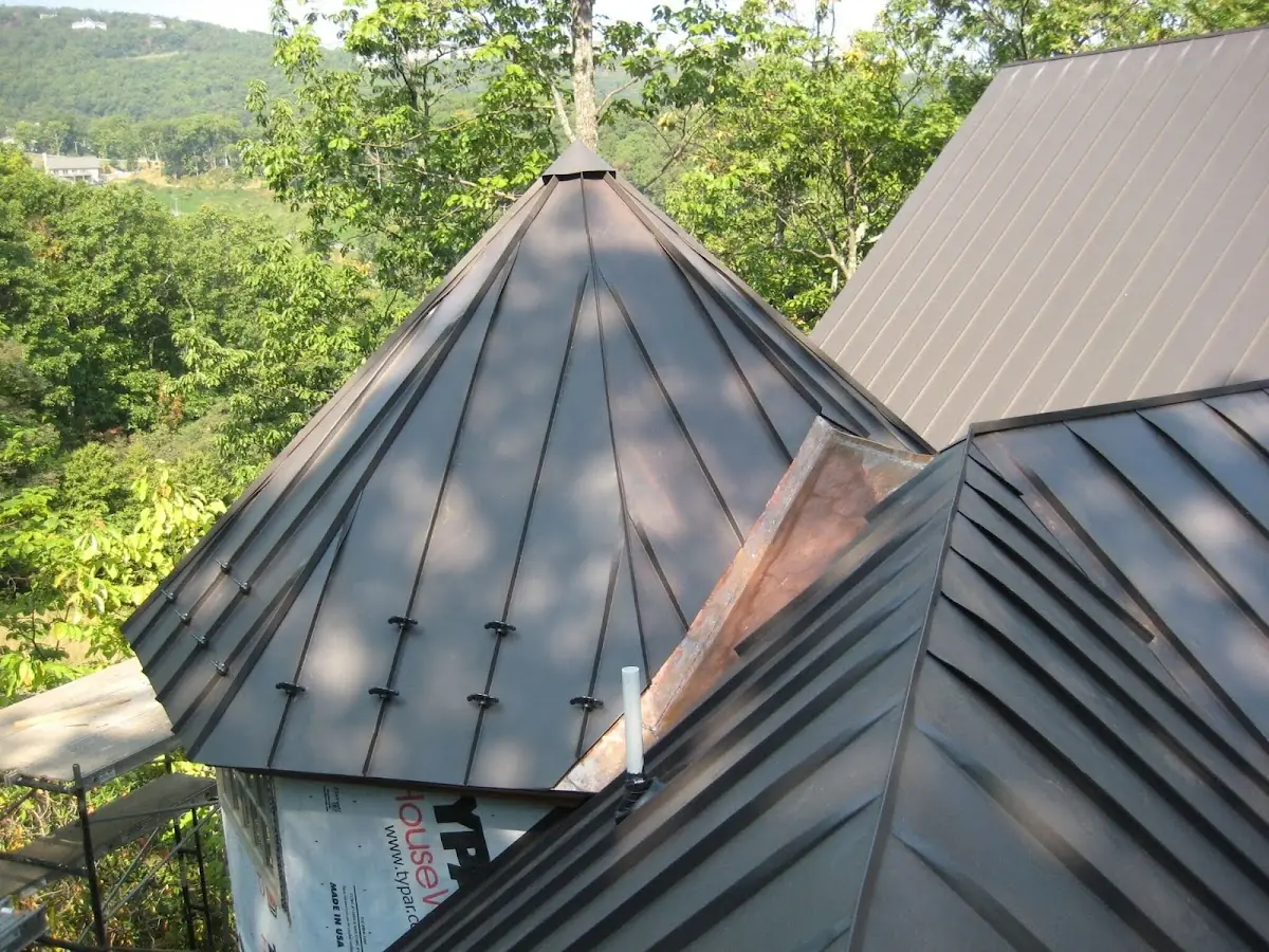 Professional Gutter Cleaning by Craftsman Roofing in Wilshire-Montana